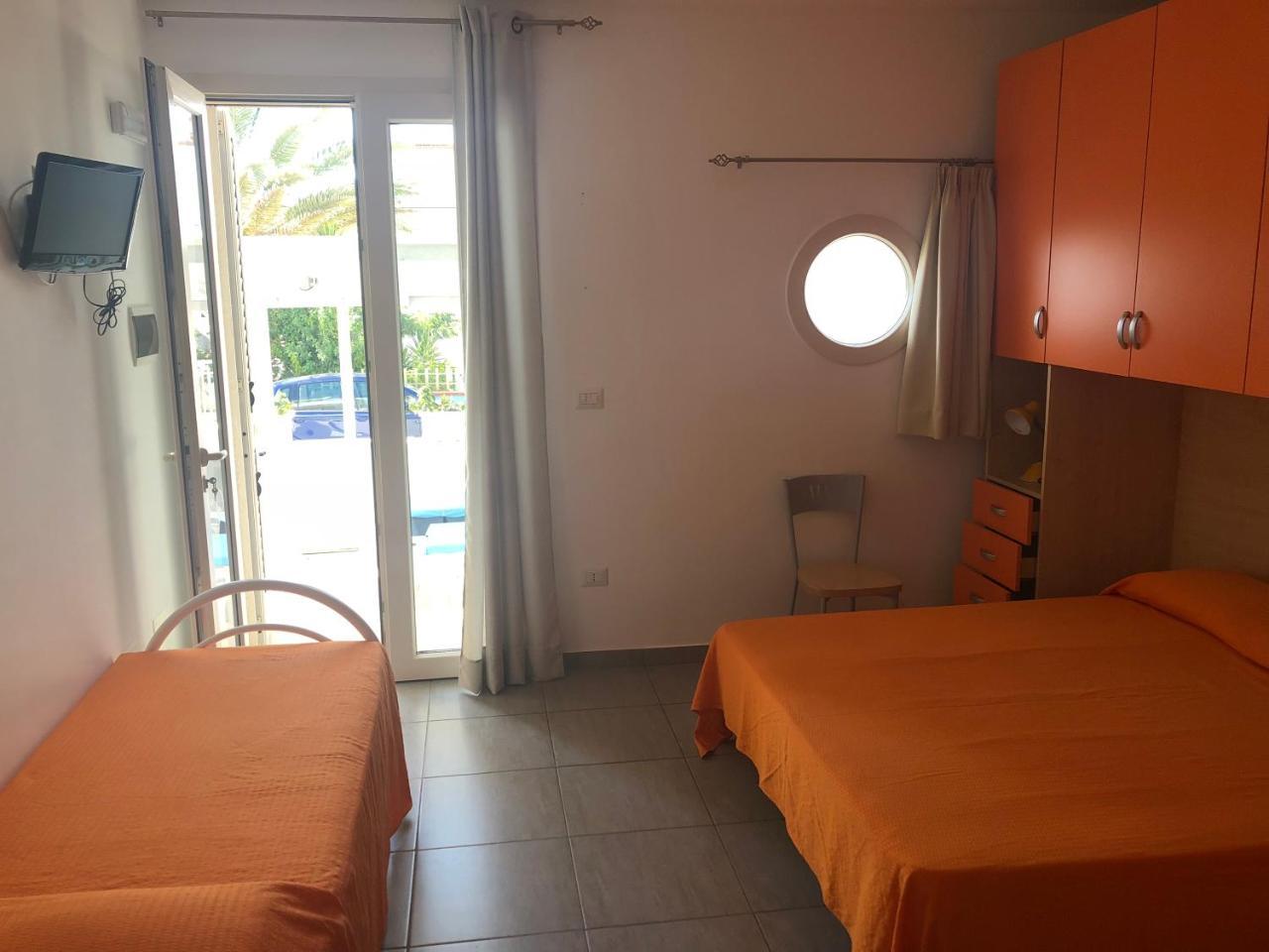 לצ'ה B&B Tramonti Del Sud מראה חיצוני תמונה